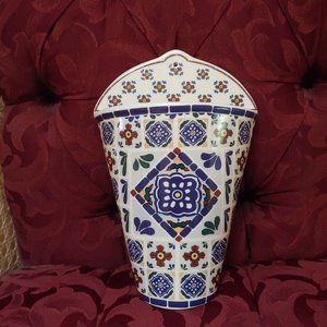 Wall Pocket Pottery NWT